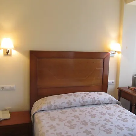 Hotell Cabeza 2*