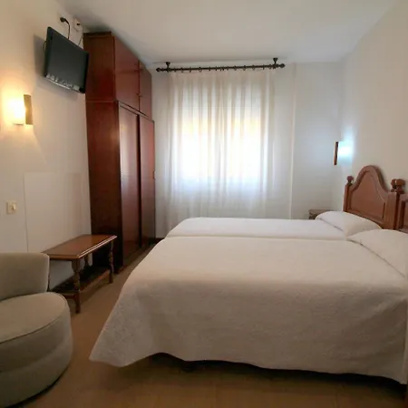 Otel Cabeza 2*